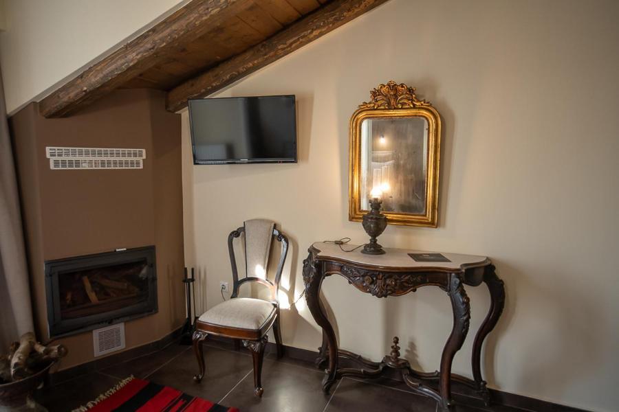 Hotel Ellinon Thea Arachova Exterior foto